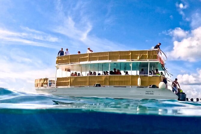 Catamaran Excursion + Open bar + Snorkeling at El Cielo - What the $34 price really covers