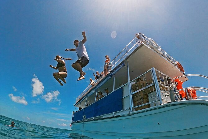 Catamaran in Cozumel with snorkeling at El Cielo and open Bar - Key points before you book