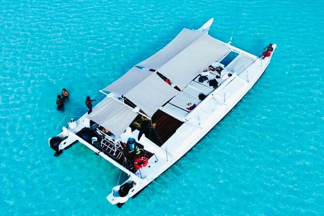 Catamaran Snorkel Adventure to El Cielo and The Money Bar Beach - Should you book the El Cielo catamaran?