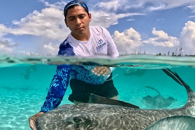 Colombia, Palancar & Cielo Cozumel Snorkel Tour - The boat’s comfort and the missing bathroom