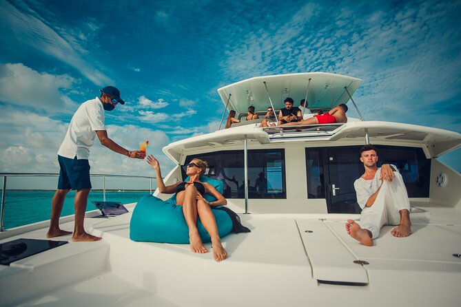 Cozumel All Inclusive: Coast & Relax 4h on 51' Leopard - The El Cielo option and extra costs