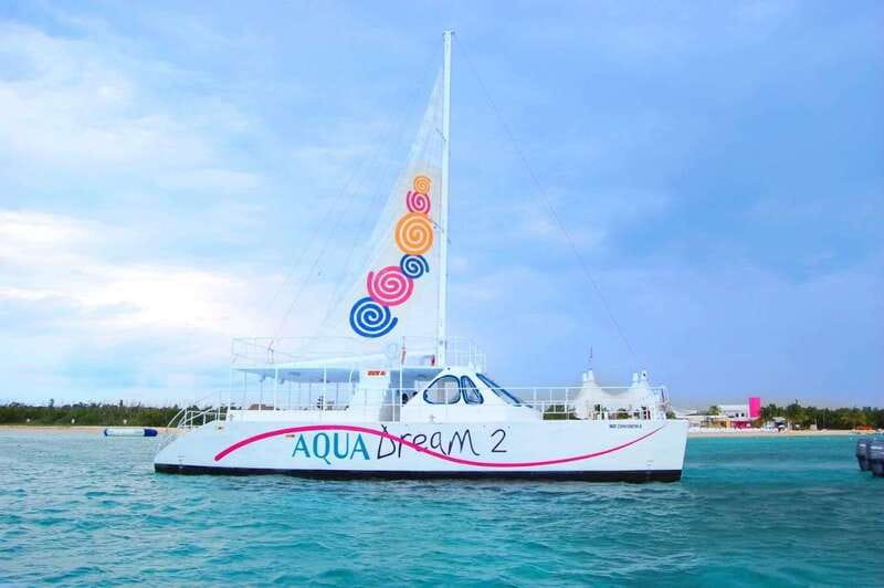Cozumel: Catamaran, El Cielo Bay & Palancar Reef with Lunch - El Cielo Bay: one hour of calm water