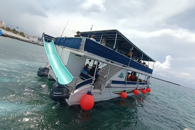 Cozumel Catamaran Tour: Snorkel at Top Reefs & Open Bar - Palancar Reef and the cost of a crowded boat