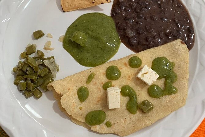 Cozumel Cooking Class - Traditional tools and everyday cooking methods