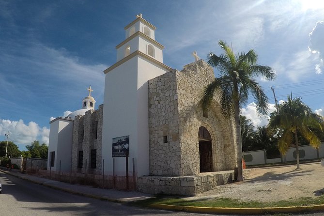Cozumel History Walking Tour - Downtown landmarks and the main plaza