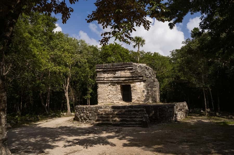 Cozumel: Mayan Ruins Guided Tour with Snorkeling & Lunch - Key things to know before booking