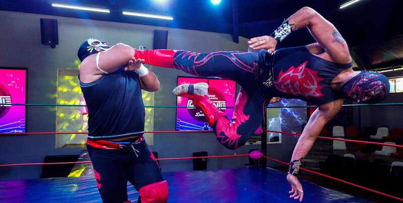 Cozumel: Mexican Lucha Libre Experience! Classic Package - Crowd participation is the real star