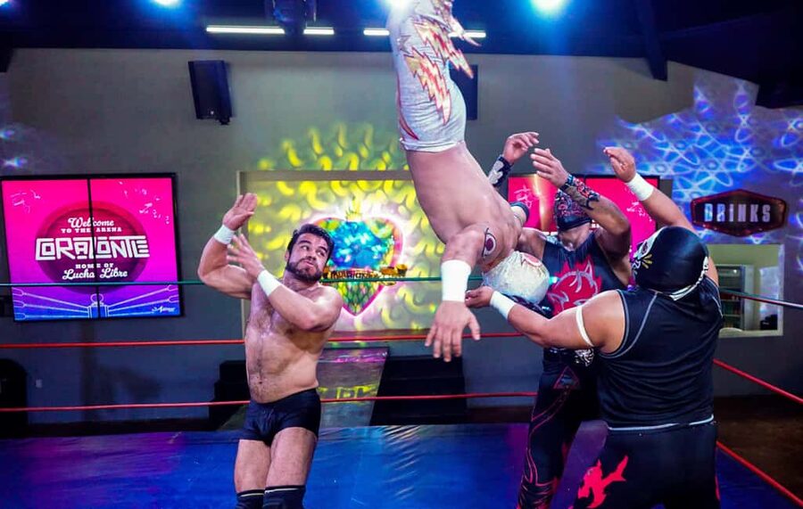 Cozumel: Mexican Wrestling Show with Tacos & Margaritas! - What the host adds to the show