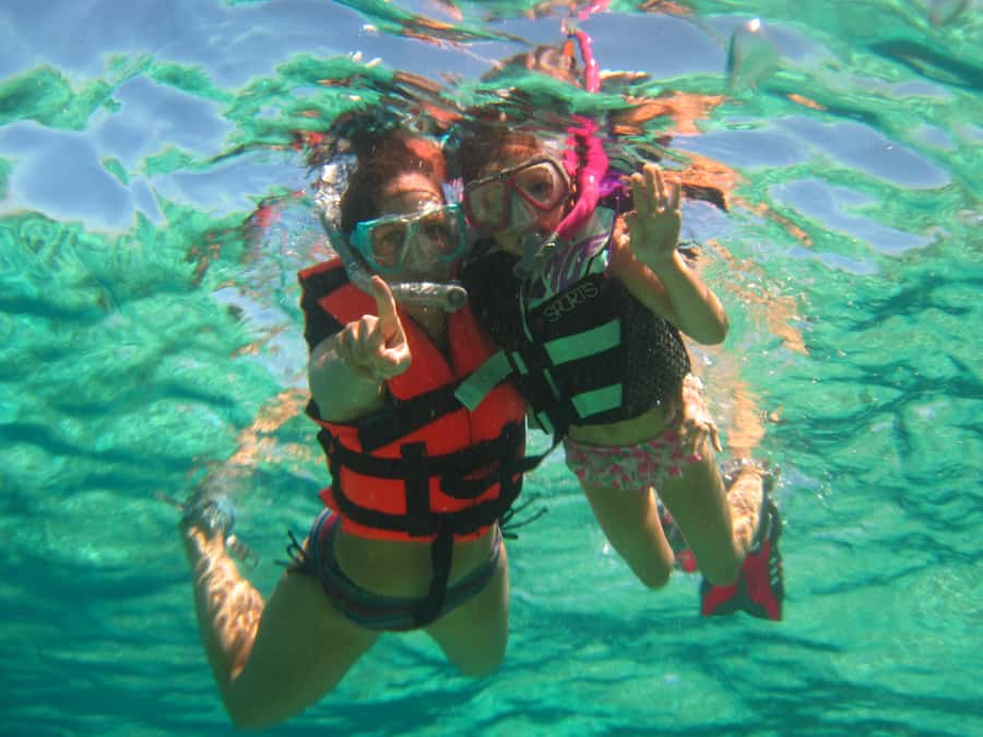 Cozumel: Official Chankanaab Park and Snorkeling with Lunch - Lunch by the shore, with a few limits