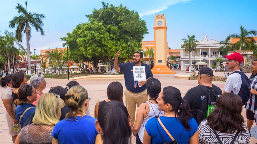 Cozumel: Open Top City Tour & Beach Break - The open-top ride around Cozumel