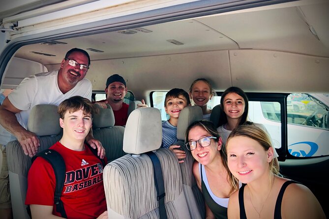 Cozumel: Shared Transfer from Airport to Hotel - Finding the representative outside the terminal