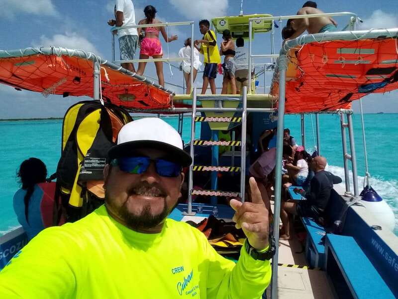 Cozumel: VIP Glass Bottom Boat & Snorkeling 3 Reefs Tour - Shallow Paradise Reef, the main middle stop