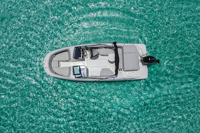 Deluxe Private Boats - 24 ft Sea Ray - The crew and the family-friendly side of the trip