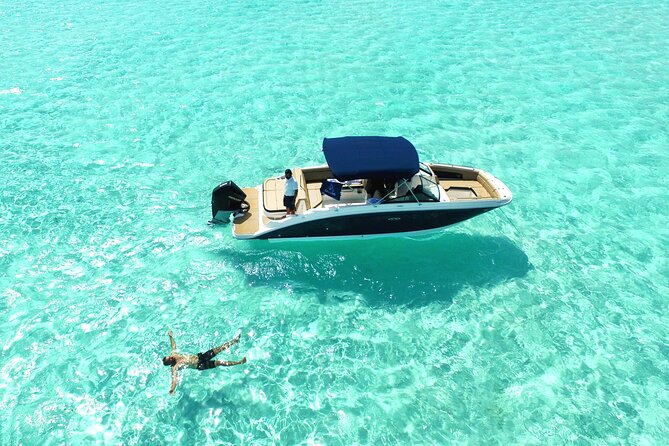 Deluxe Private Boats - 27 ft Sea Ray - A private boat day built around your group