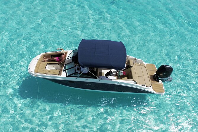 Deluxe Private Boats - 27 ft Sea Ray - Fresh ceviche and a proper onboard spread