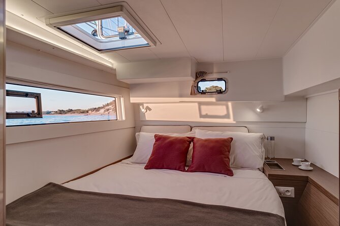 Deluxe Private Boats - 40 ft Catamaran - Marina details and what to plan