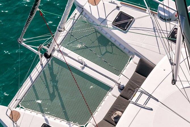 Deluxe Private Boats - 40 ft Catamaran - Who should book this private boat