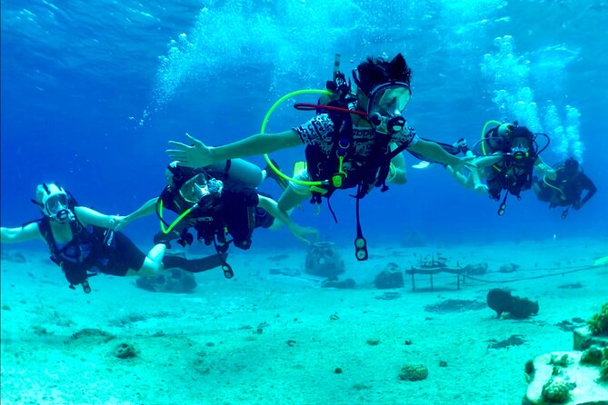 Diving For People Without Experience - At Sand Dollar Sports, the lesson comes first
