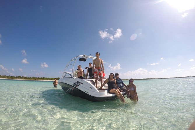El Cielo and Snorkel Private Excursion - Drinks, equipment, and the simple onboard rhythm