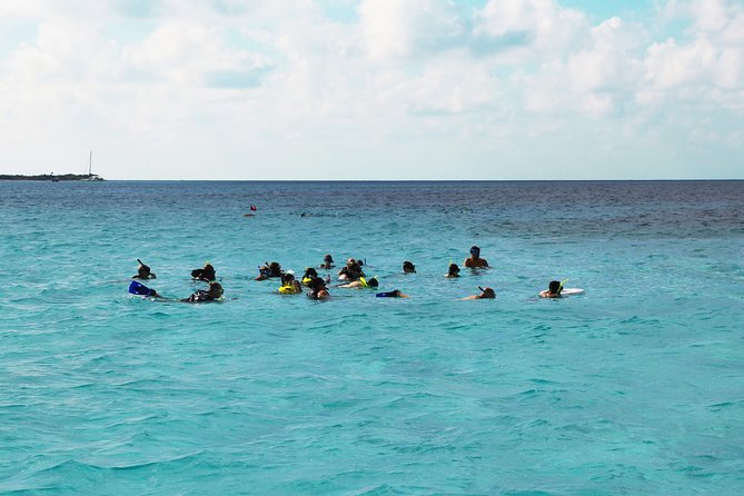 El Cielo Snorkel by Private Boat - El Cielo and the quiet beach finish