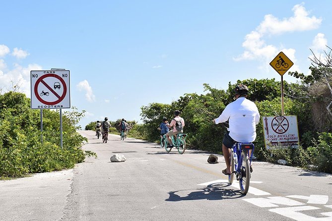 Half-Day Electric Bike Tour of Cozumel's East Side With Lunch - Getting comfortable on the electric bikes
