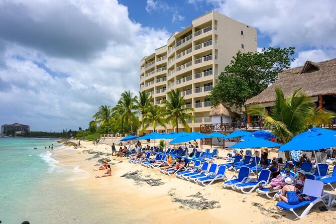 Jeep Tour of Cozumel with Lunch and Beach Club - Seeing central Cozumel and its island symbols