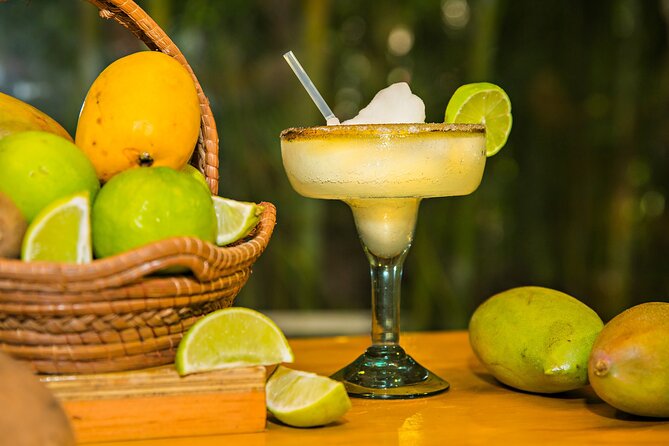 Mexican Lucha Libre Experience in Cozumel, Tacos and Margaritas - The role of staff and guides