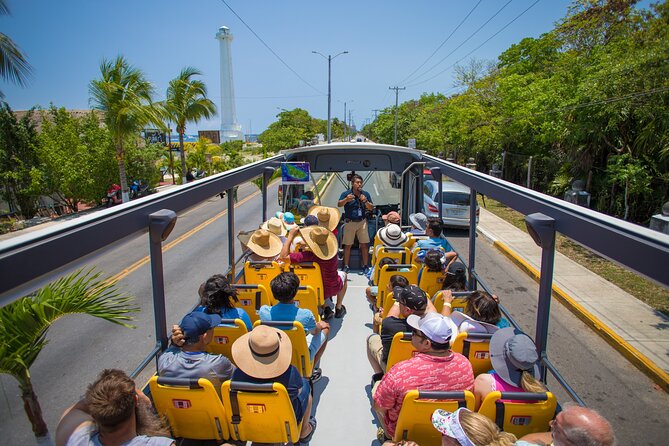 Open Top City Tour & Beach Break - A short walk through Benito Juarez Park