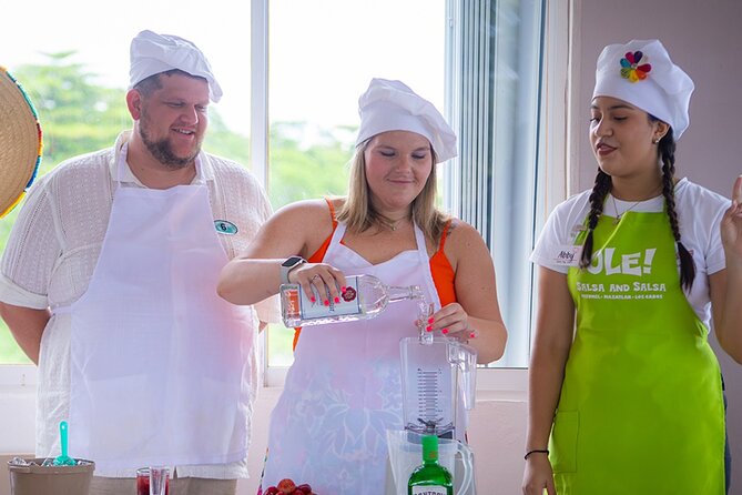 Original Salsa and Salsa™ Cozumel - The salsa dance lesson after the food