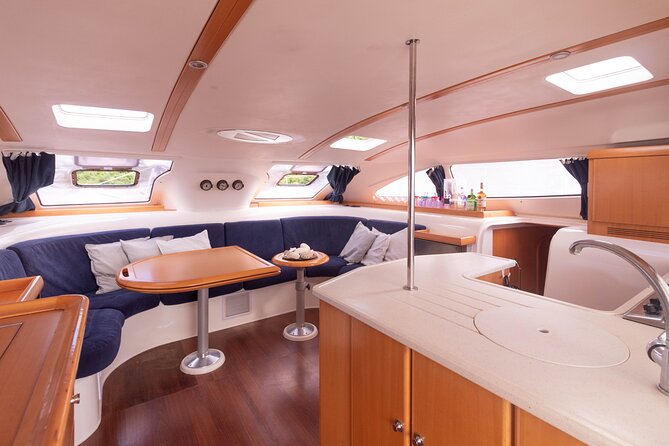 Private 6 Hrs 47 ft. Catamaran Snorkel & Cielo Charter (30p. max) - A private sailing day from San Miguel de Cozumel