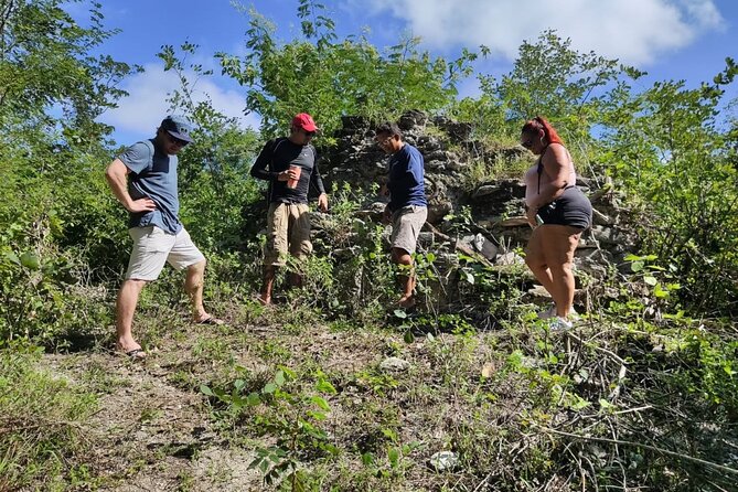 Private Cozumel Cave and Ruin Exploration Tour with Mexican Lunch - El Mirador combines views, crafts, and lunch