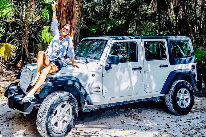 Private Jeep & Polaris RZR: San Gervasio Mayan Ruins & Snorkeling - Meeting near the cruise terminals and watching the clock