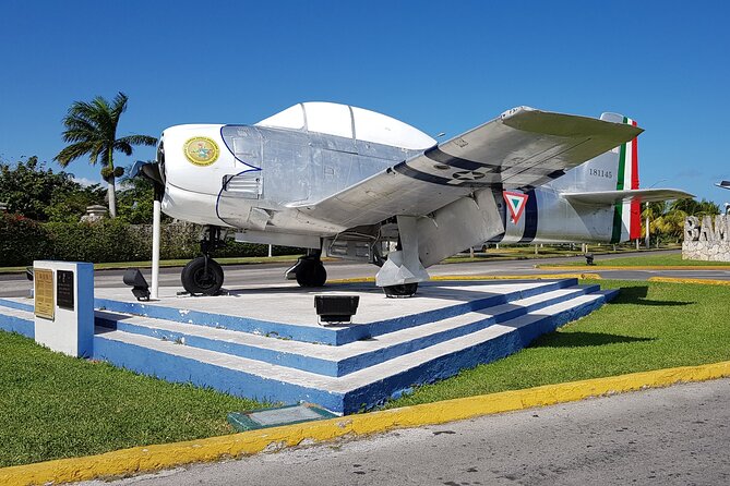 Private Transfer between Cozumel Airport or Ferry, and Hotels - A simple ride after a complicated arrival