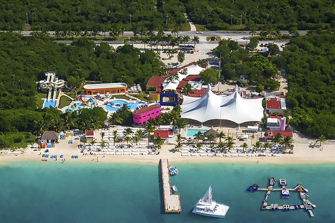 Roots Beach Club® - Key points to know before you book