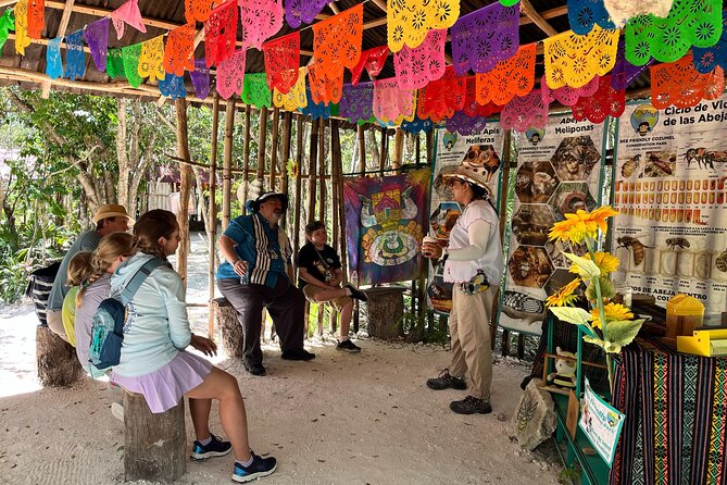 Tierra Maya – Sanctuary of Living Mayan Traditions - Making chocolate with Maya stone tools