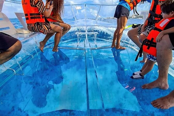 Transparent Boating and Snorkeling Tour in Cozumel All Inclusive - Crew service and the mixed service record