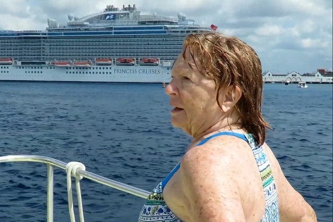 VIP Private Glass Bottom Boat and Snorkeling, 3 Reefs in Cozumel - Guides, safety, and comfort in the water