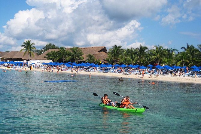 Wet And Wild Combo Experience By Jeep & Snorkel Tour - Lunch beside the water