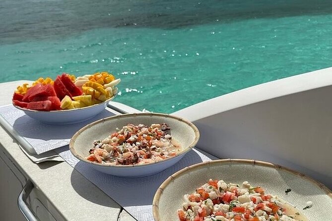 Yacht with visit to heaven cie service snorkell included - Key points to know before booking