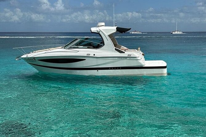 Yacht with visit to heaven cie service snorkell included - A private yacht changes the feel