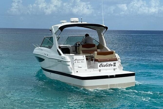 Yacht with visit to heaven cie service snorkell included - The reef stop brings more action